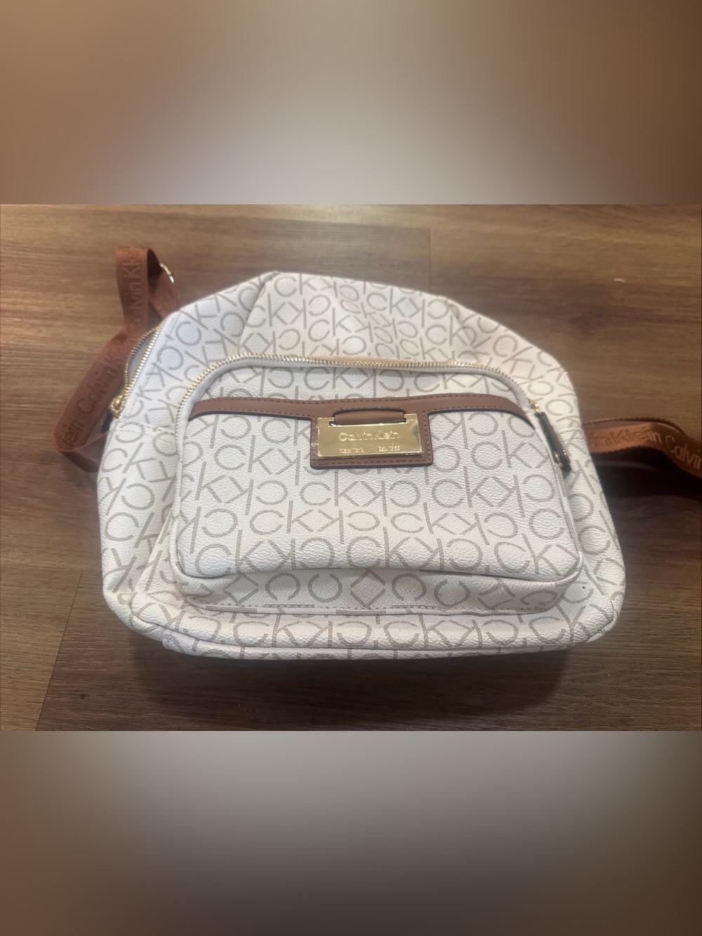Calvin Klein Women's Backpack **BROKEN ZIPPER DISCOUNT**